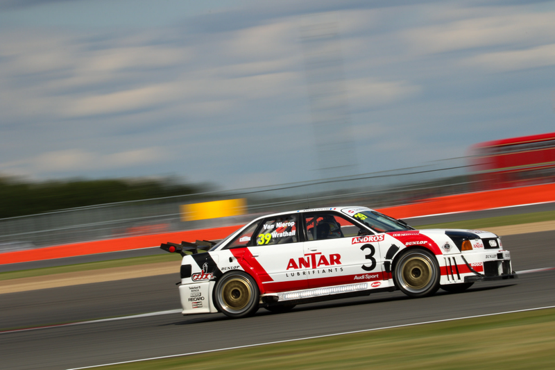 Illustration for article titled Ogle At The Best Cars Racing At The Silverstone Classic